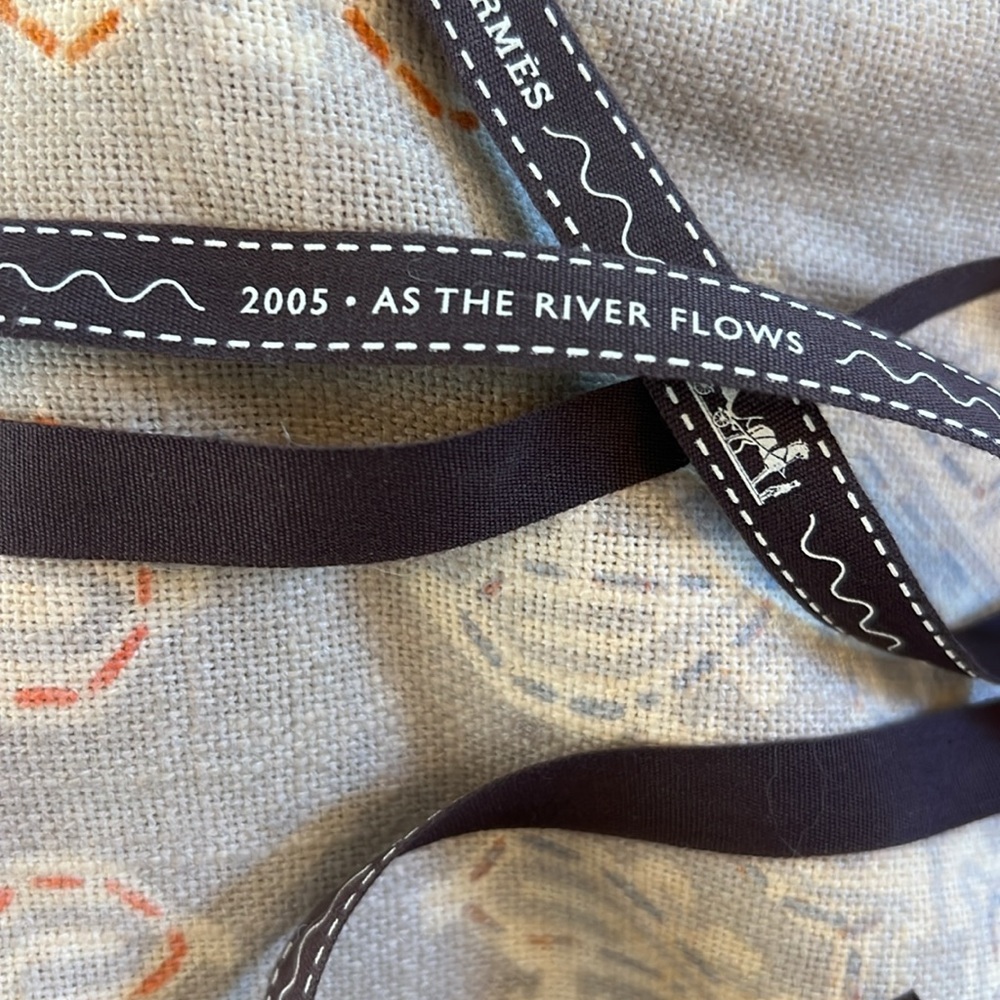 Hermes Ribbon 54" - Picture 2 of 3
